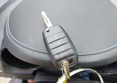 2015 Kia Forte Koup Ex z USA, uszkodzony, nr VIN KNAFX6A85F5261081